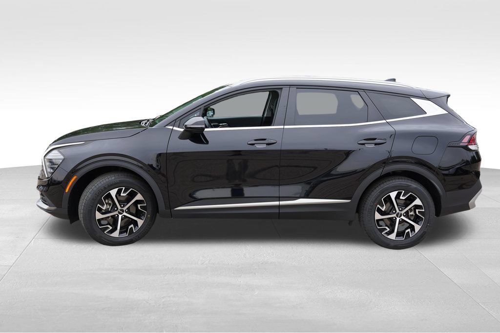 Certified 2024 Kia Sportage EX AWD/4WD image 9