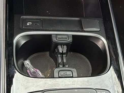 Used 2023 Mercedes-Benz GLB 250 GLB 250 image 30