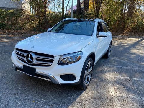 Used 2019 Mercedes-Benz GLC 300 GLC 300 4dr SUV image 60