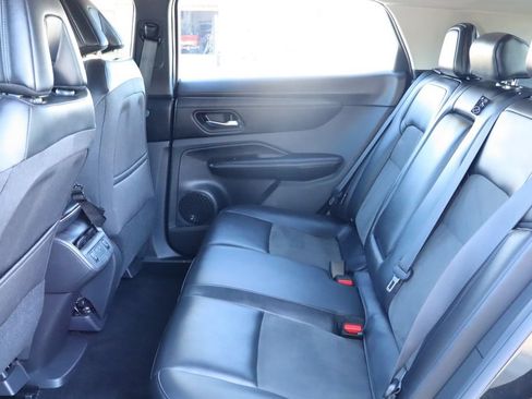 Used 2024 Nissan Ariya AWD image 35
