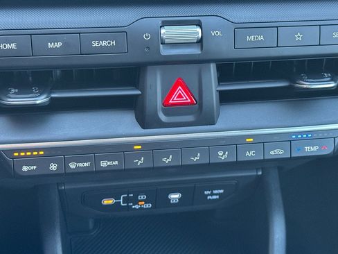 New 2026 Kia K4 LXS image 19