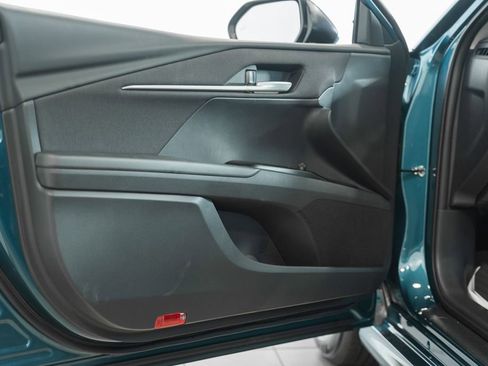 New 2026 Toyota Camry LE FWD image 39