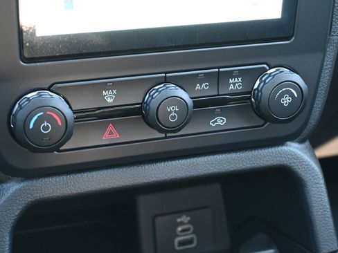 New 2025 Ford Ranger XL image 22