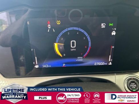 Used 2025 Chevrolet Trax LT FWD image 17