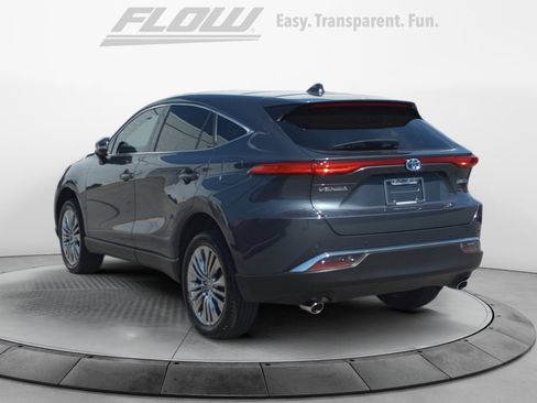Used 2024 Toyota Venza Limited image 6