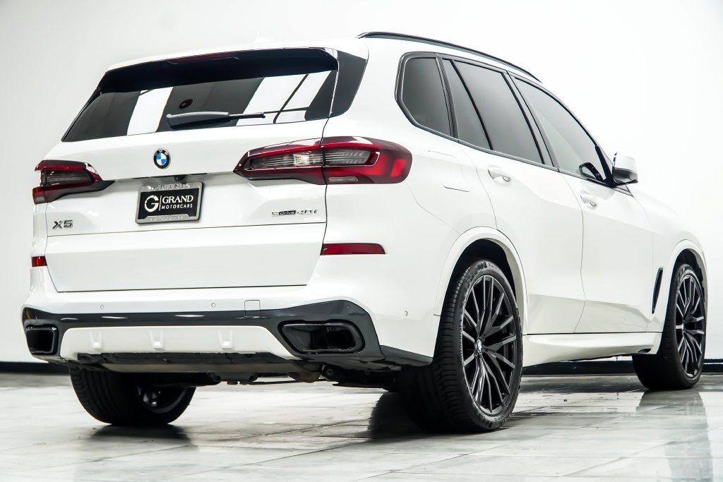 Used 2022 BMW X5 sDrive40i w/ M Sport Package RWD image 14