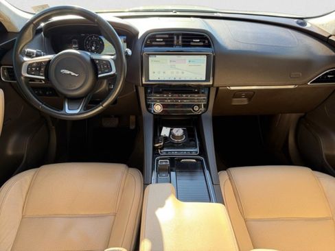 Used 2020 Jaguar F-PACE Prestige AWD/4WD image 13
