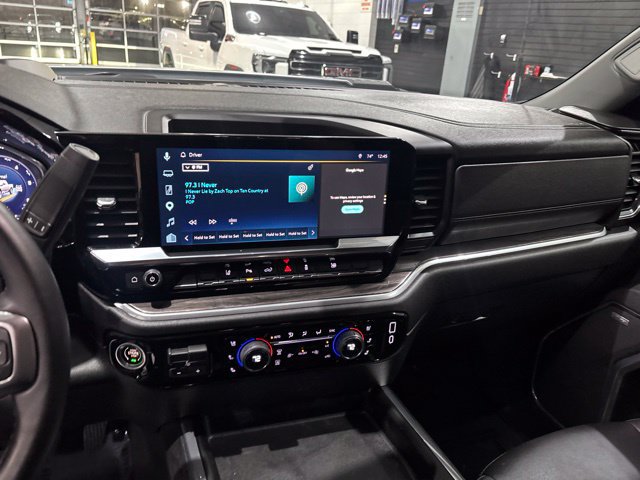 Used 2026 Chevrolet Silverado 2500 LTZ w/ LTZ Convenience Package AWD/4WD image 23