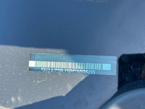 Used 2023 Nissan Murano SV w/ SV Midnight Edition Package image 8