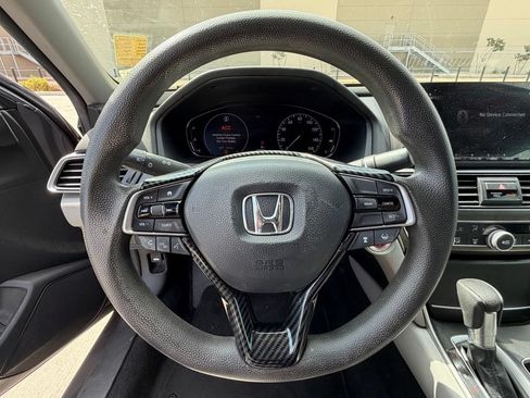 Used 2020 Honda Accord LX image 12