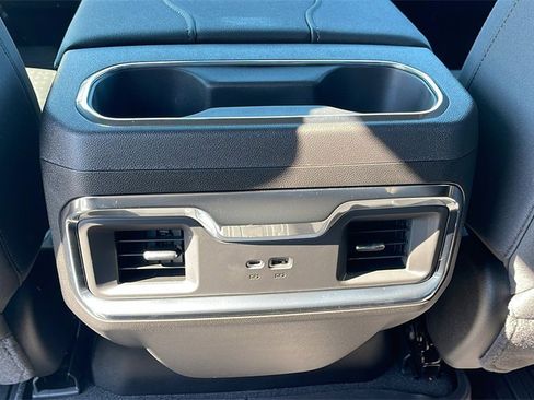 New 2026 GMC Sierra 1500 Elevation image 16