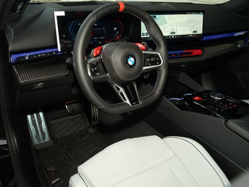 Used 2026 BMW M5 w/ Carbon Package image 2