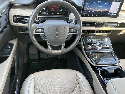 Used 2022 Lincoln Nautilus Reserve w/ Equipment Group 201A image 12