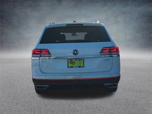 Used 2021 Volkswagen Atlas SE w/ Panoramic Sunroof Package image 8