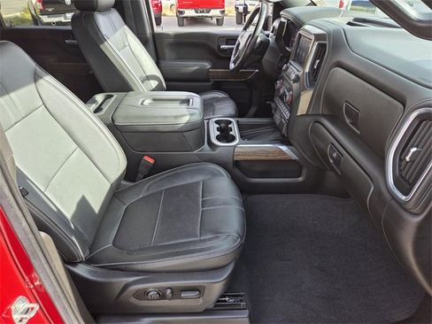 Certified 2022 Chevrolet Silverado 3500 High Country w/ Technology Package image 15