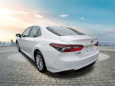 Used 2023 Toyota Camry LE image 7