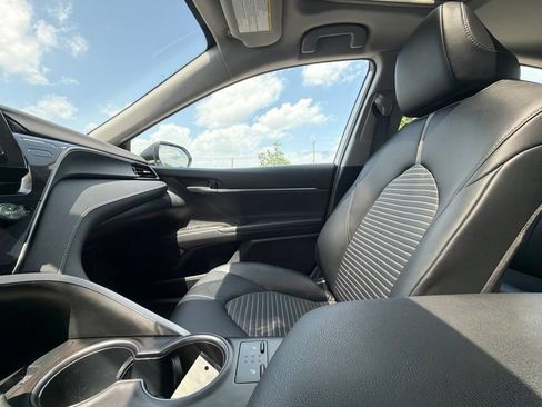 Used 2024 Toyota Camry SE FWD image 30