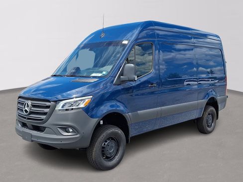 Used 2026 Mercedes-Benz Sprinter 2500 image 1