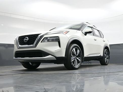 Used 2022 Nissan Rogue Platinum w/ Head-Up Display Package image 44