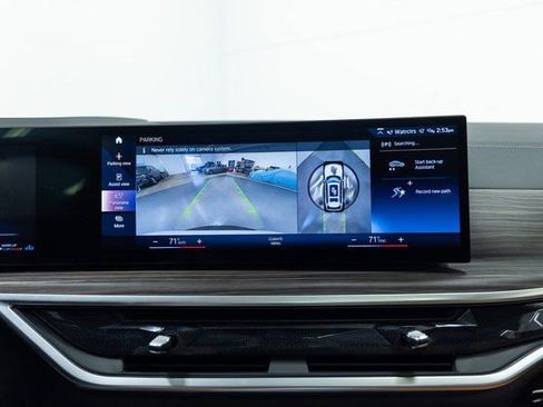 Certified 2023 BMW X7 xDrive40i w/ M Sport Package image 18