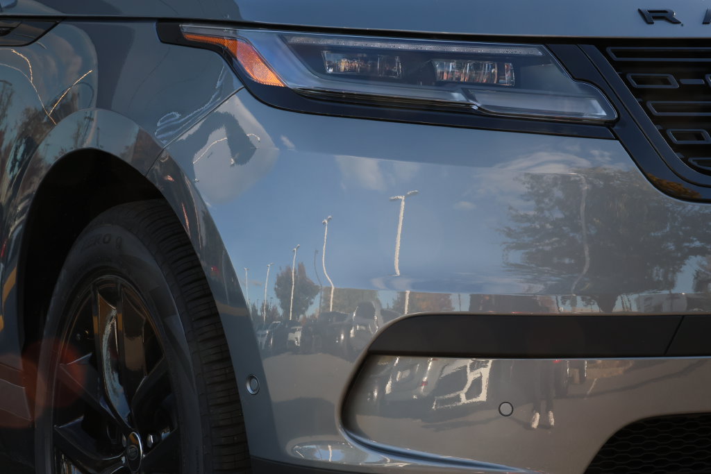 New 2026 Land Rover Range Rover Velar S AWD/4WD image 6