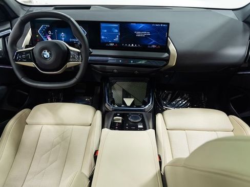 Certified 2025 BMW X3 xDrive30i w/ Premium Package AWD/4WD image 19