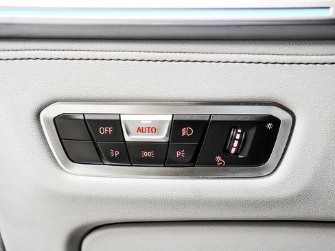 Used 2023 BMW XM image 39