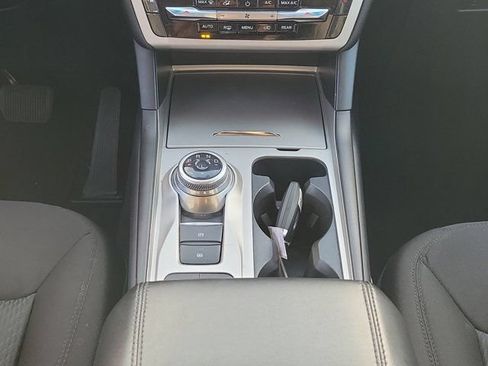 Used 2023 Ford Explorer XLT RWD image 21