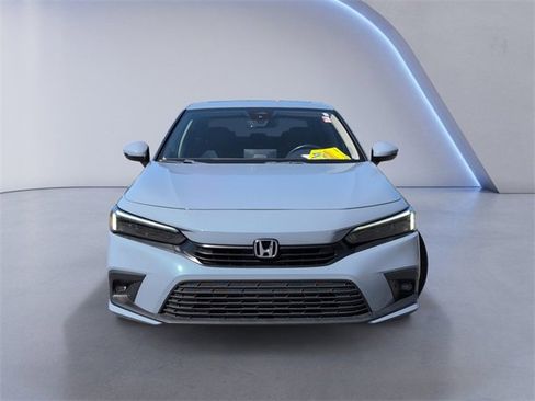 Used 2022 Honda Civic Touring image 12
