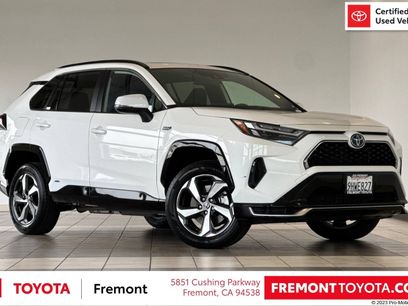 Used 2023 Toyota RAV4 SE w/ Weather & Moonroof Package