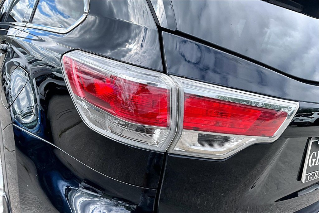 Used 2015 Toyota Highlander Limited Platinum AWD/4WD image 42