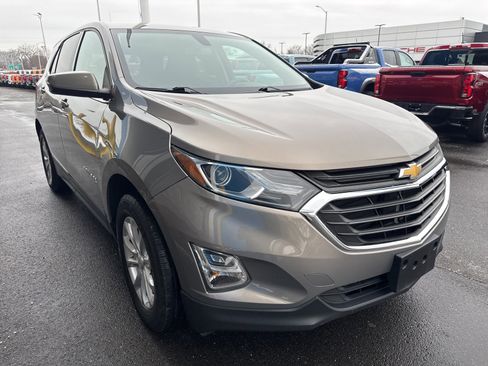 Used 2018 Chevrolet Equinox LT image 4