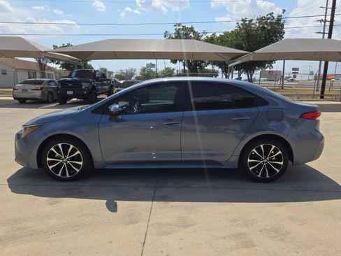 Used 2024 Toyota Corolla LE FWD image 6