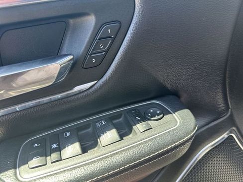 Used 2022 RAM 1500 Laramie AWD/4WD image 57