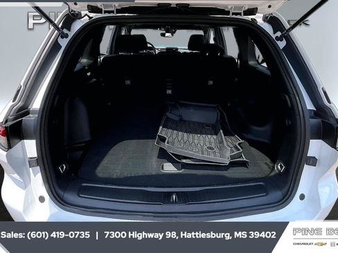 Used 2024 Jeep Grand Cherokee Laredo X RWD image 21