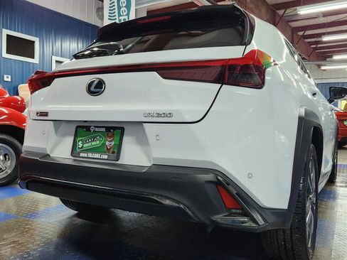 Used 2019 Lexus UX 200 F Sport image 70