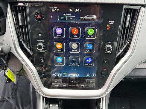 Used 2024 Subaru Outback Premium image 28