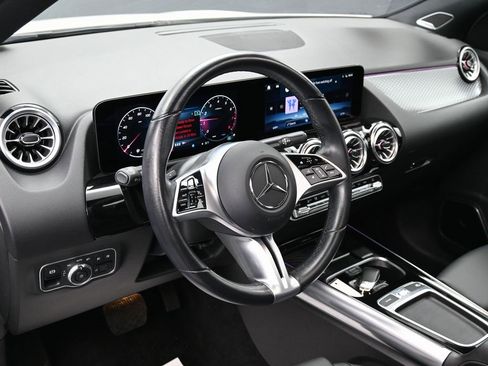 Used 2024 Mercedes-Benz GLA 250 4MATIC image 21