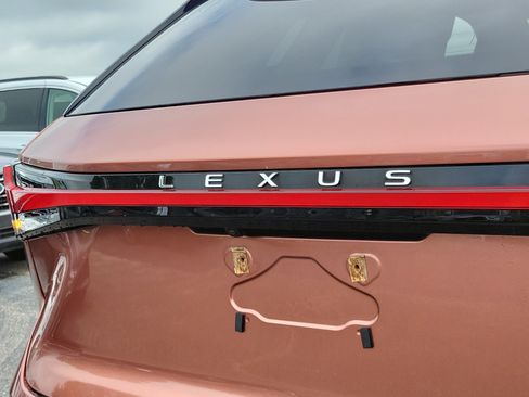 Used 2023 Lexus RX 350 Premium Plus w/ Accessory Package AWD/4WD image 6