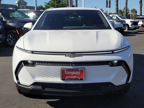 New 2026 Chevrolet Equinox EV LT image 22