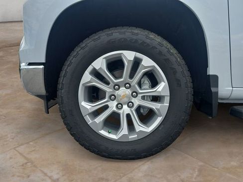 New 2026 Chevrolet Silverado 1500 LTZ w/ LTZ Premium Package AWD/4WD image 14