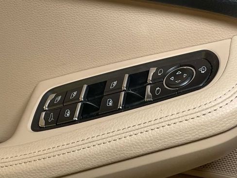 Certified 2026 Porsche Macan S AWD/4WD image 40