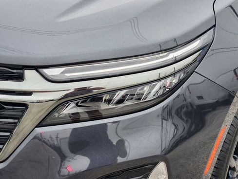 Used 2022 Chevrolet Equinox RS w/ RS Leather Package FWD image 9