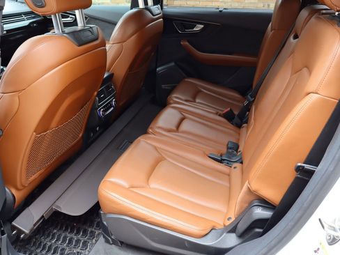 Used 2019 Audi Q7 3.0T Prestige w/ Prestige Package AWD/4WD image 6