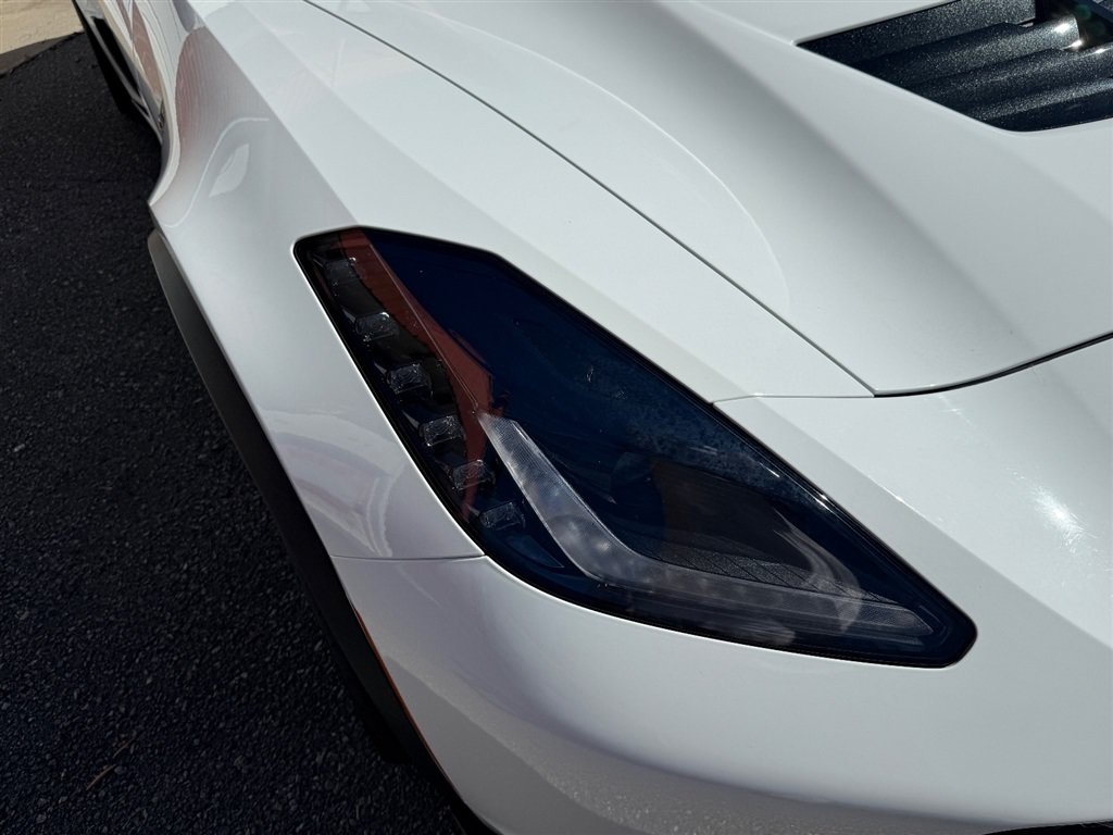 Used 2019 Chevrolet Corvette Z06 RWD image 14