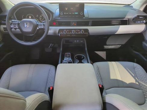 Used 2023 Honda Pilot LX image 27