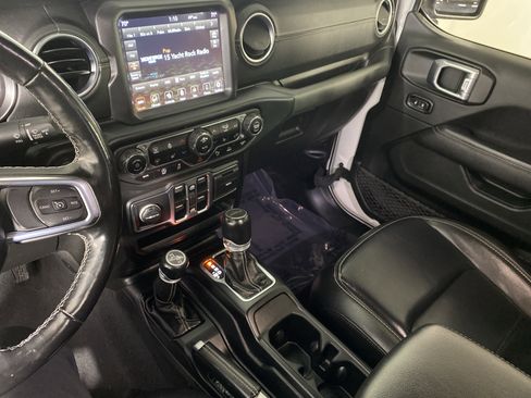 Used 2021 Jeep Gladiator Overland w/ Popular Equipment Package image 27