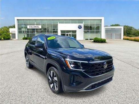 Certified 2026 Volkswagen Atlas Cross Sport SE AWD/4WD image 7