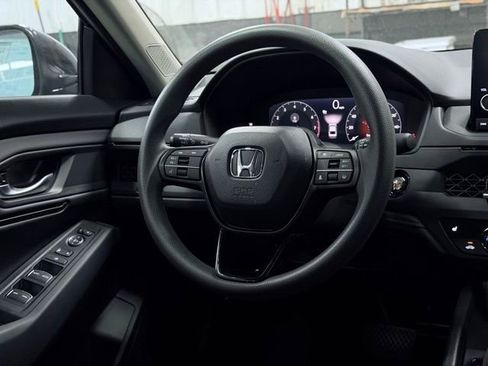 Certified 2025 Honda Accord SE image 23