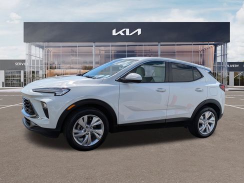 Used 2024 Buick Encore GX Preferred FWD image 6